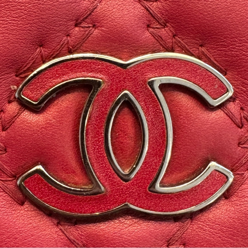 CHANEL Red WOC - Picture 15 of 15